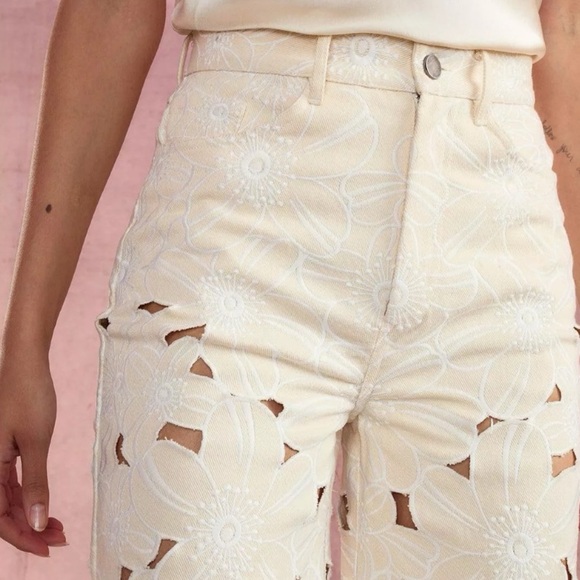 Cynthia Rowley Flora Cutout Jeans High Waist Wide Leg Cream Floral Lace Denim 26 - Picture 4 of 15